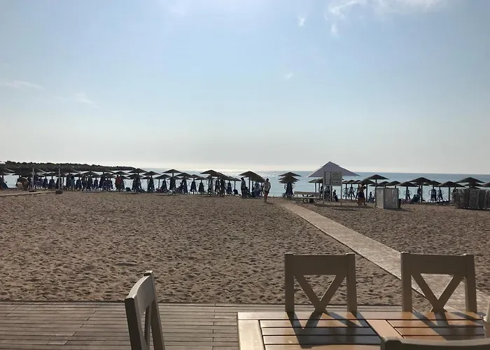 2 Mai Vila Pensjonat Două Mai