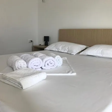 2 Mai Vila Gæstehus